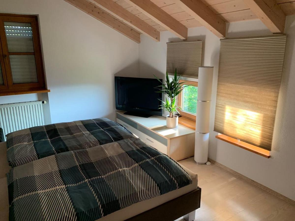 Alpenblick Nahe München mit Outdoor Whirlpool - 21 Min von München mit Zug Assling Exterior foto