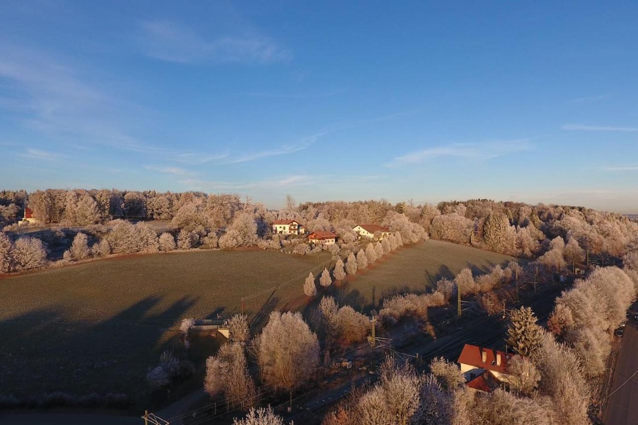 Alpenblick Nahe München mit Outdoor Whirlpool - 21 Min von München mit Zug Assling Exterior foto